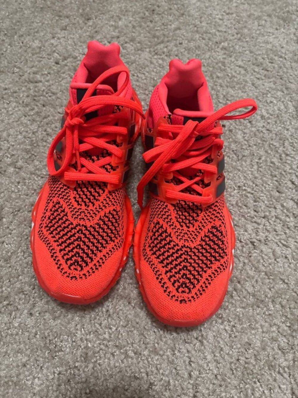adidas UltraBoost DNA 4.0 GW4171 Men's US 9.5 EU 43 1/3 Solar Red Used Running
